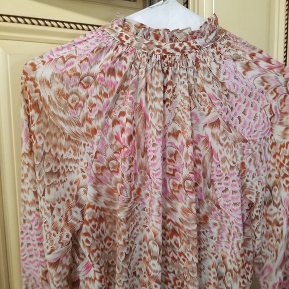 bellatrix long sleeve feather like detail top size M (210) - Picture 6 of 7